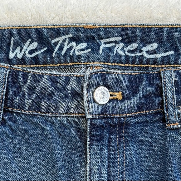 WE THE FREE Bailey Denim Mini Skirt Frayed Hem Size 30 - Picture 3 of 8